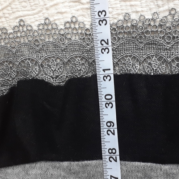 #165 LANVIE Distressed Dress - Picture 10 of 10